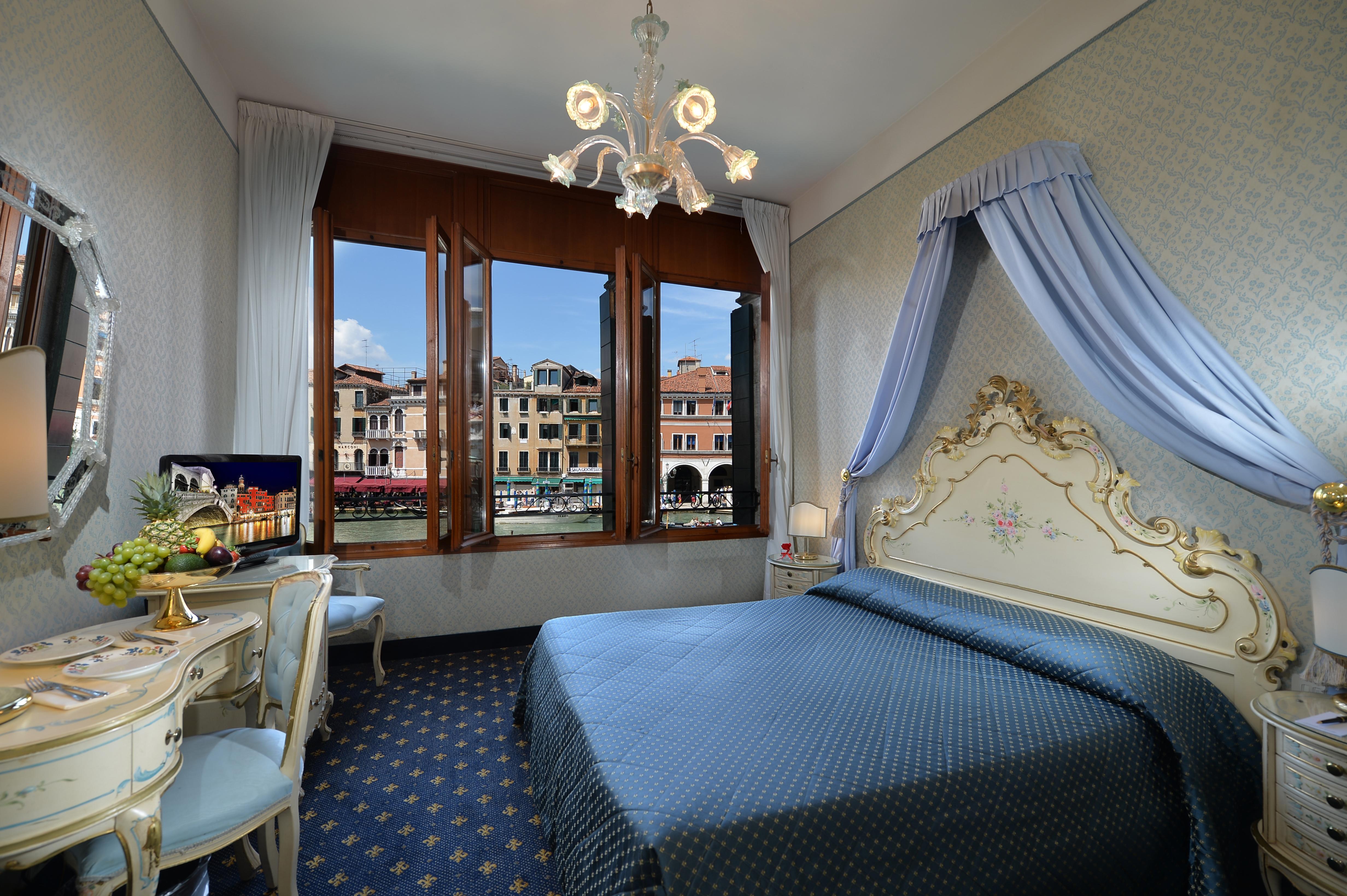 Hotel Rialto Venecia Exterior foto
